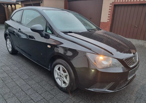 Seat Ibiza cena 17900 przebieg: 137000, rok produkcji 2012 z Wałcz małe 407